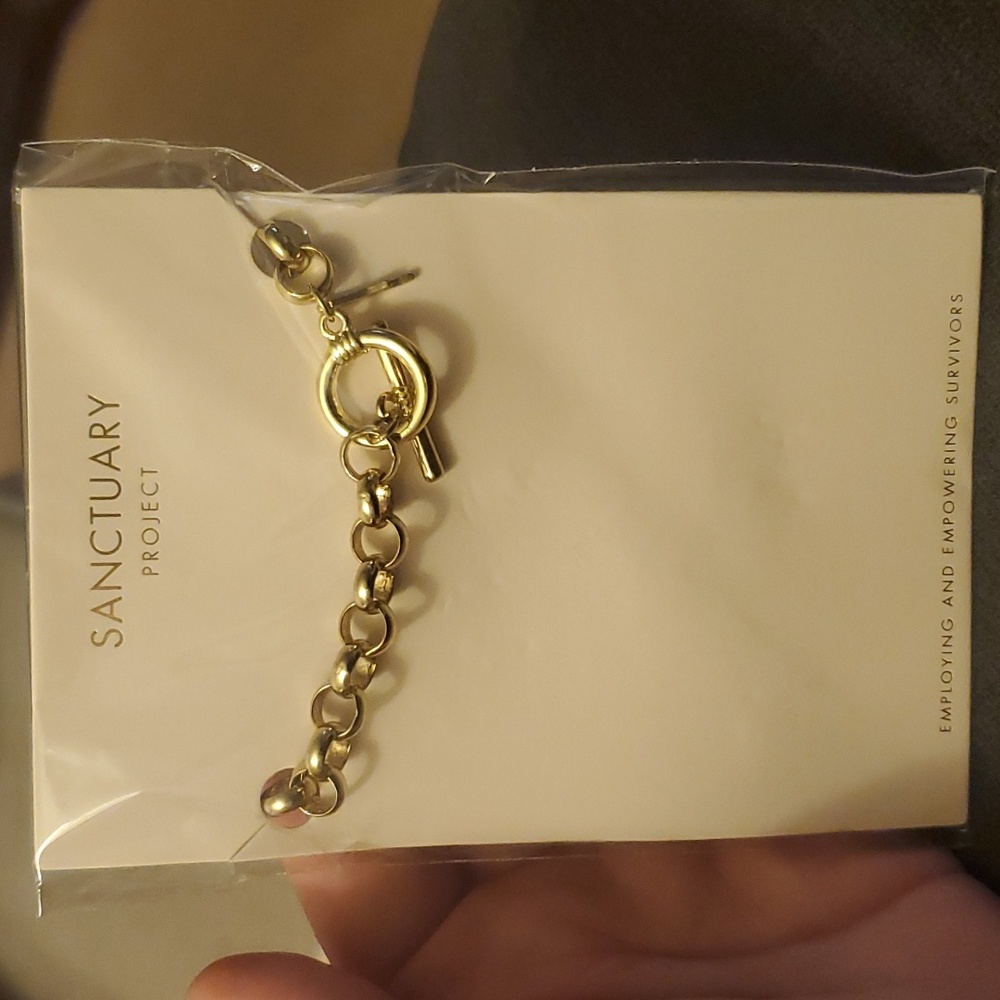 Sanctuary woman's necklace